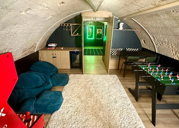 L'arcade Secrete Climatise, Jacuzzi, Borne D'arcade Centre *